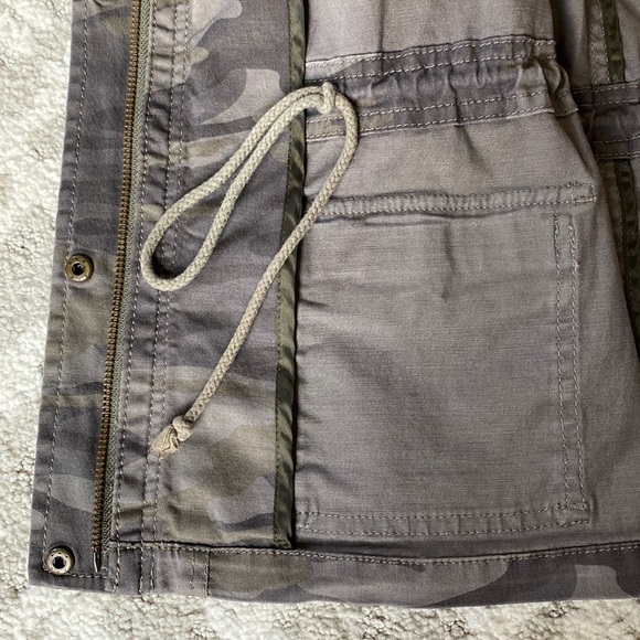 •Express• Camo Army Military Utility Jacket - Picture 9 of 15